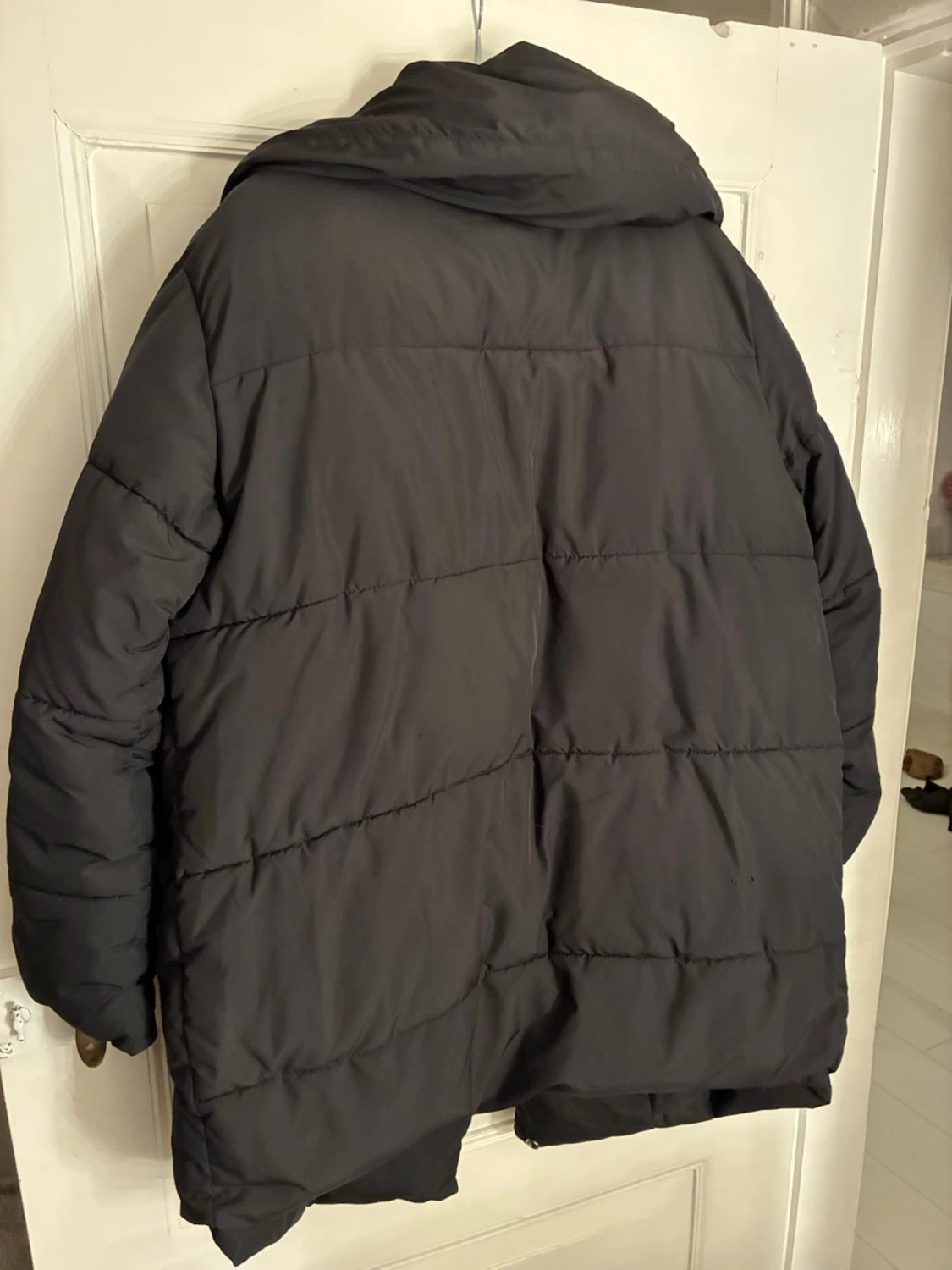 Svart pufferjacka från H&M, strl 38 - 4