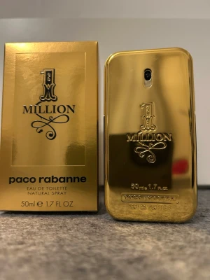 1 Million Parfym - 1 Million från Paco Rabanne. Ca 4/50ml kvar därför är den så billig