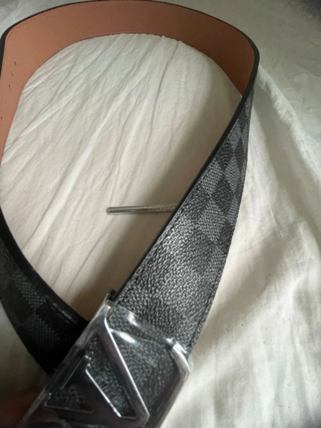 Louuiis vuittton bälte helt nythållgörare medföljer - 1