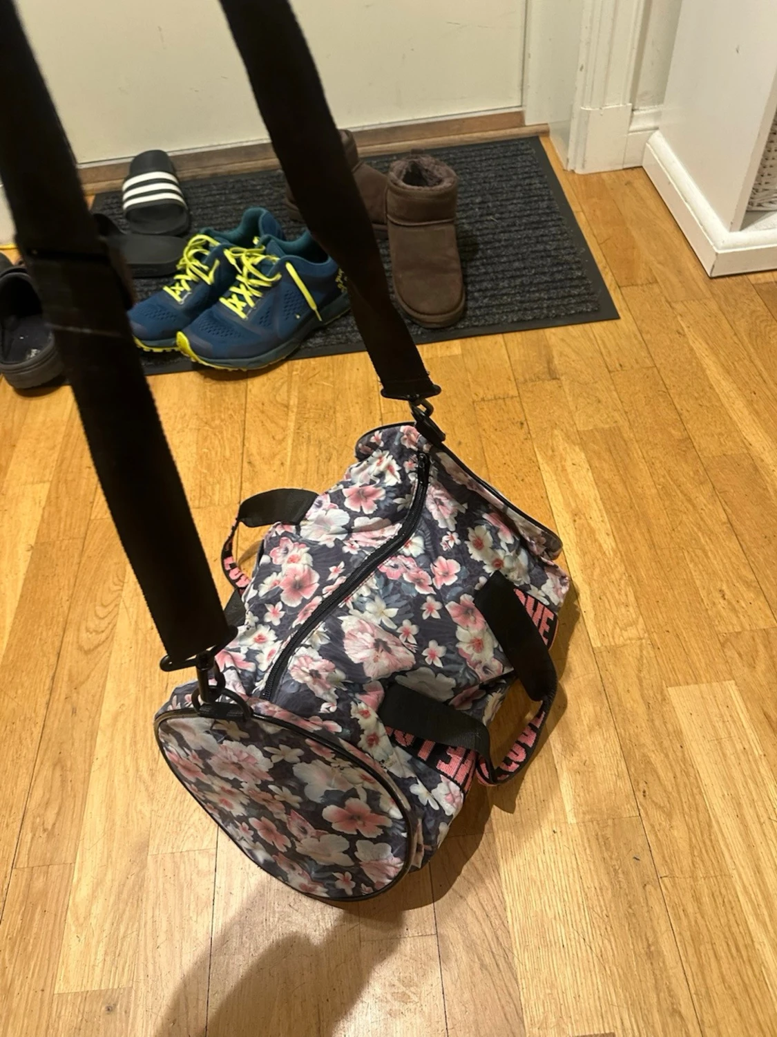Blommig träningsväska  - 2