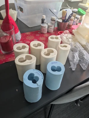 Silikonformar kvinnokroppar  - Silikonformar för gjutning av kvinnokroppar i olika former (se bild nr 2), fantastisk kvalitet, kan användas för att gjuta ljus, betong, raysin mm, billigare vid klp av flera 