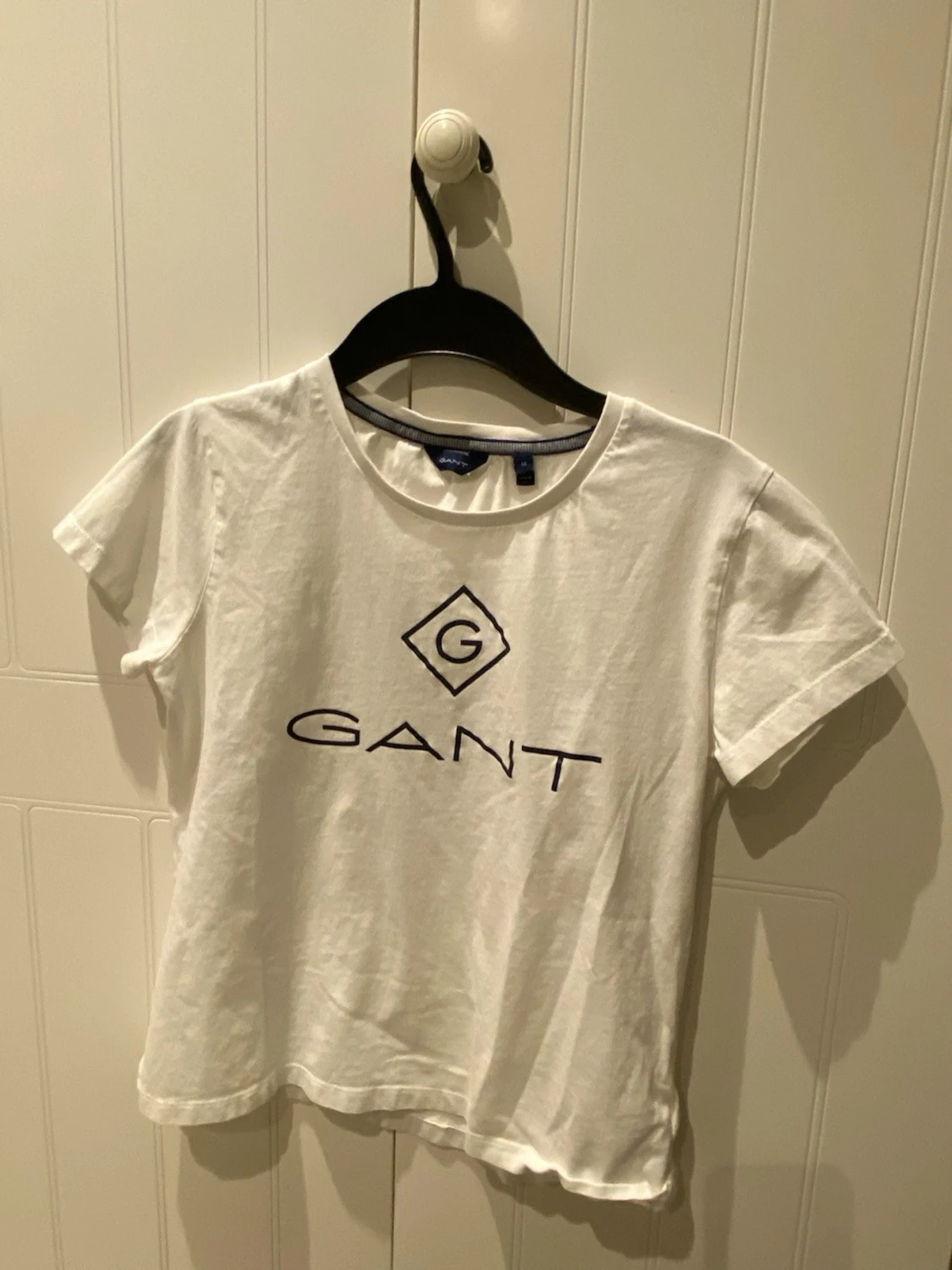 Vit GANT t-shirt med logotryck