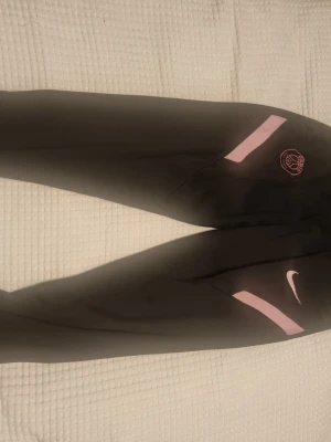 Nike byxor  - Fast pris 150 kr