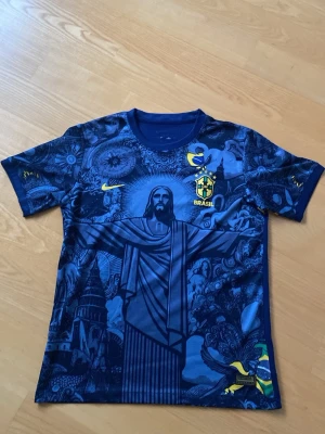 Brazil X jesus träningströja  - En fotbolls tröja: Brazil X Jesus storlek S färg blå 