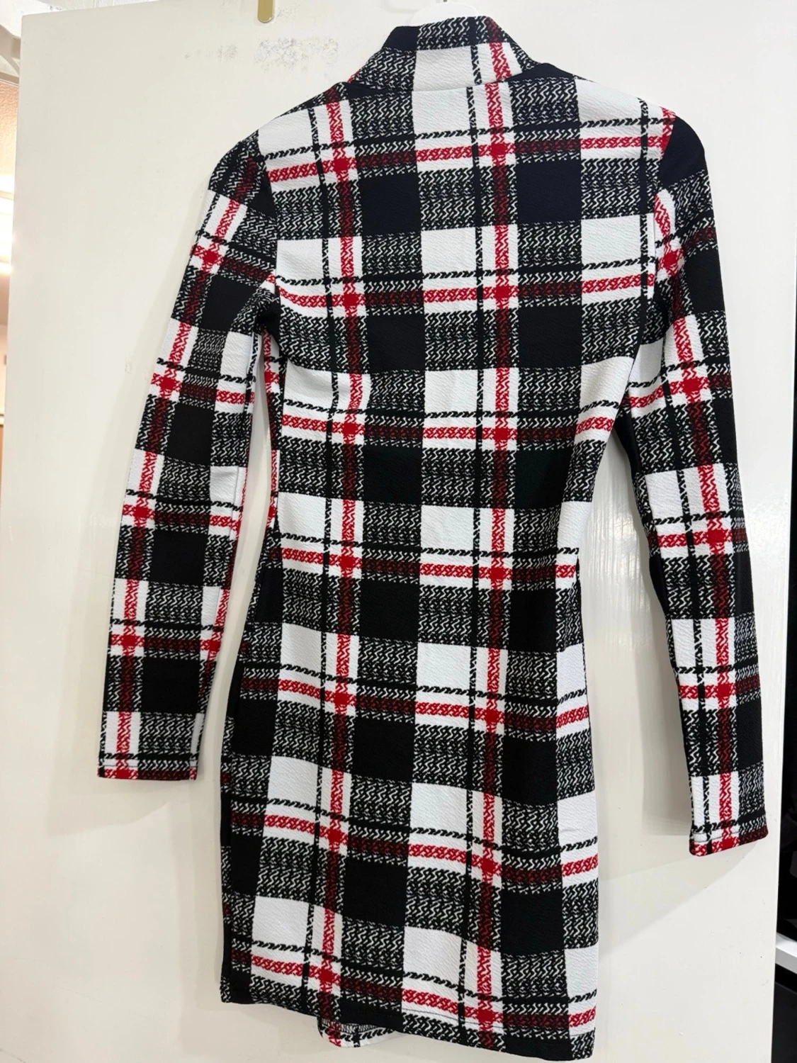 Rutig kortklänning med polokrage - 1