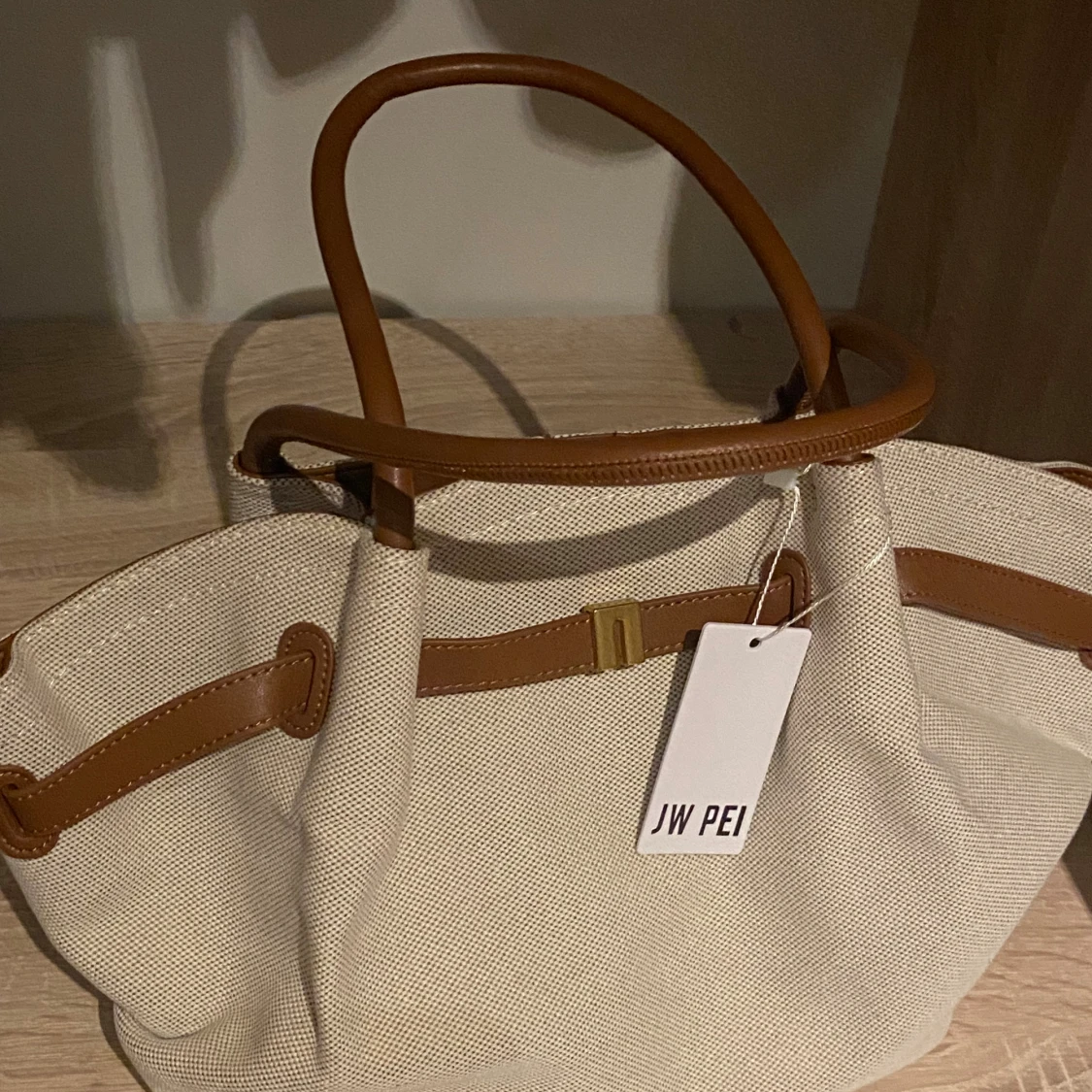JWPEI Hana väska brun-beige (storlek Medium)  - 1