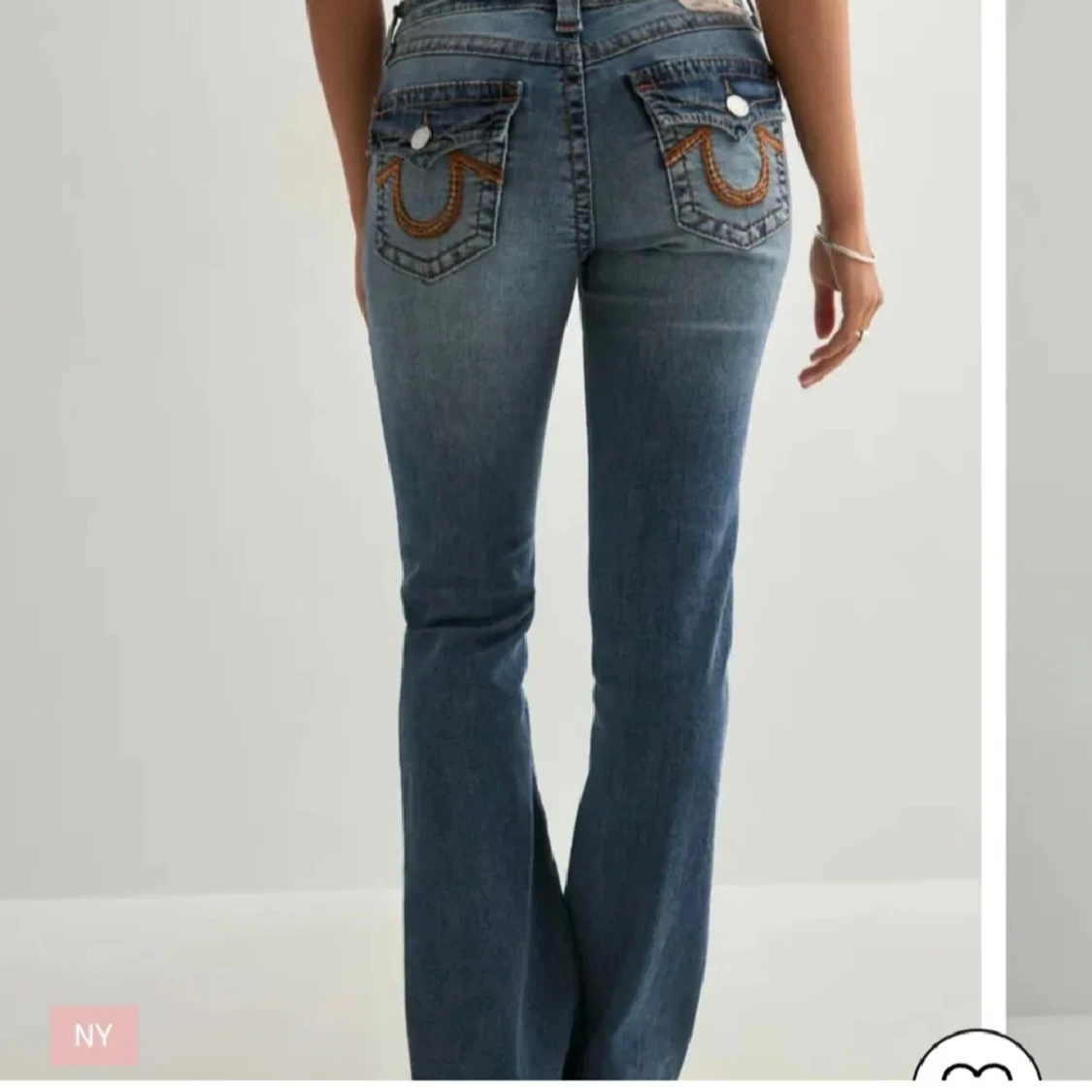 Blå bootcut jeans från True Religion - 1