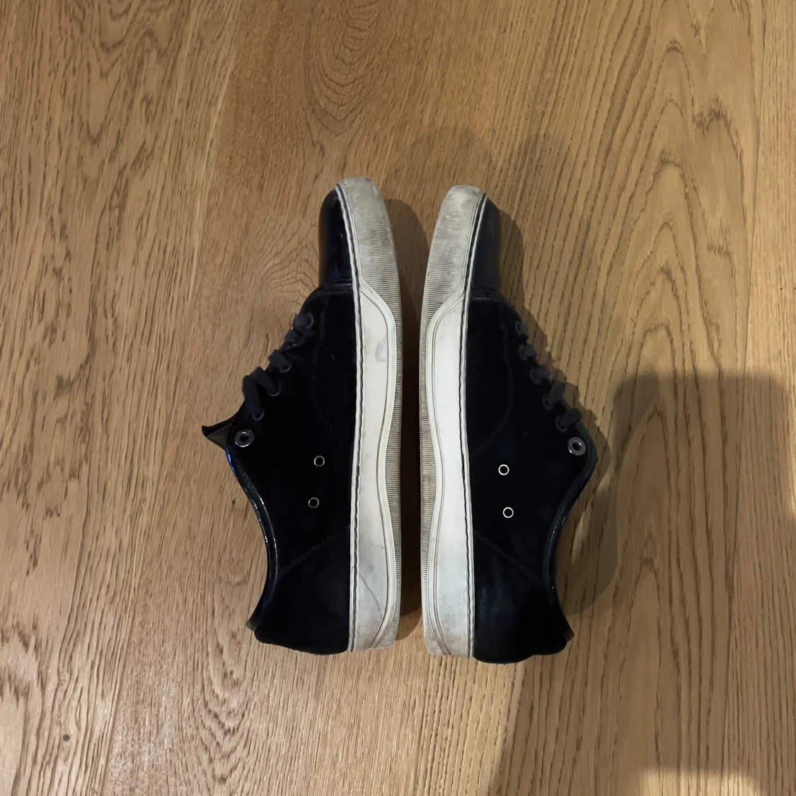 Svarta sneakers från Valentino - 1