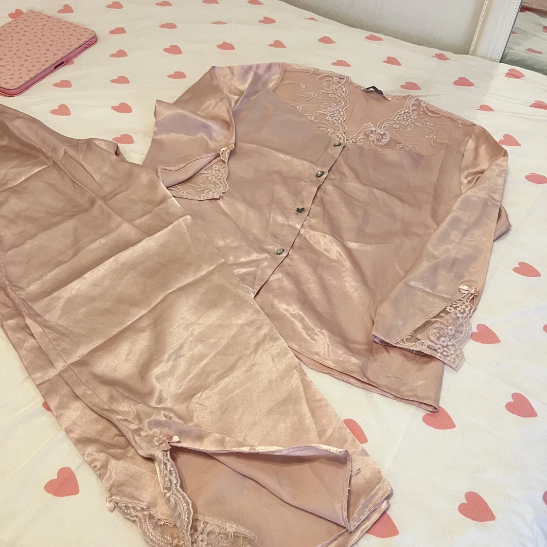 Lyxig satin rosa pyjamas - 1