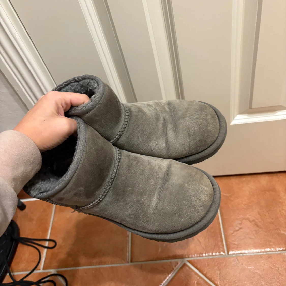 Grå UGG boots i mocka, ÄKTA! - 1
