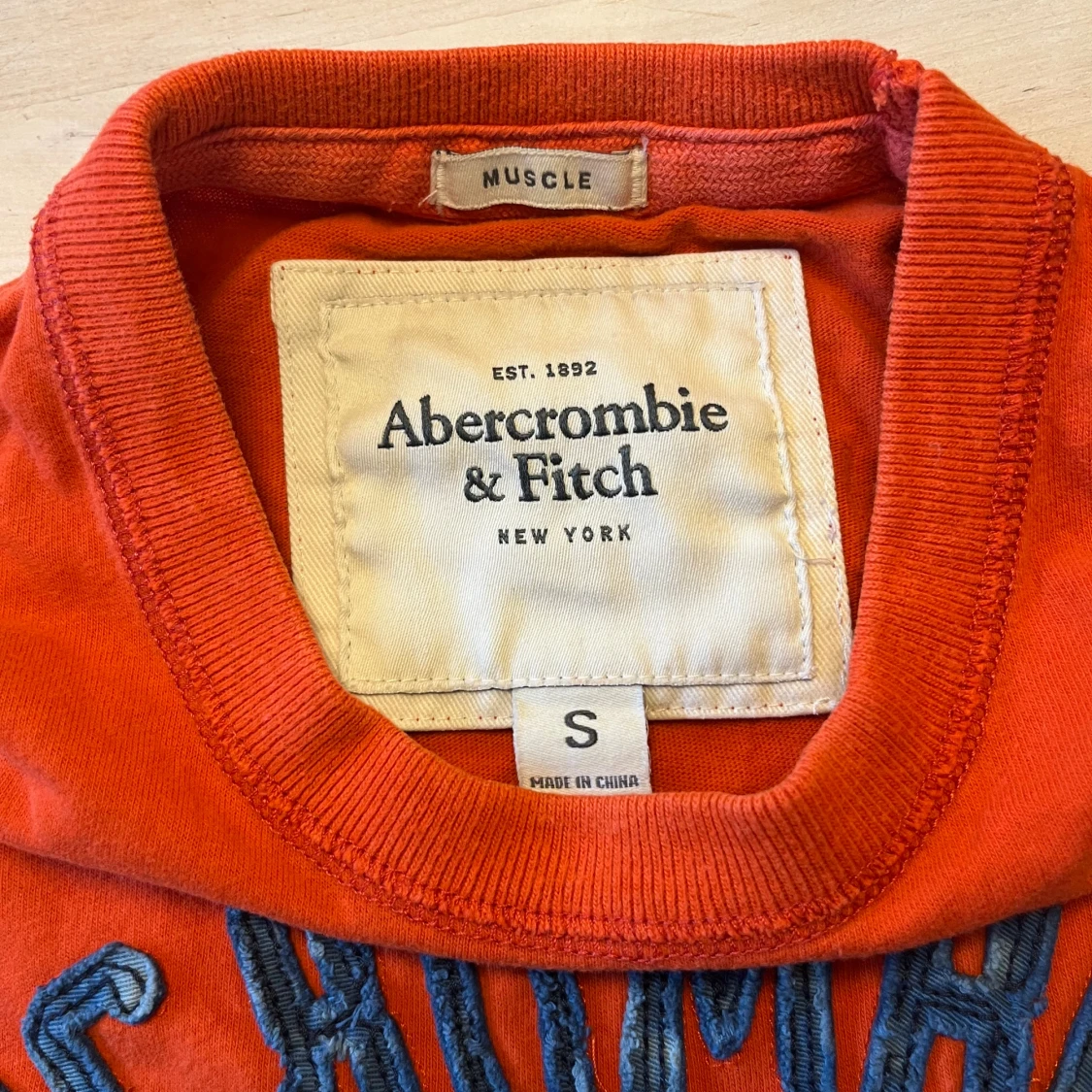 Orange Abercrombie & Fitch t-shirt S - 3