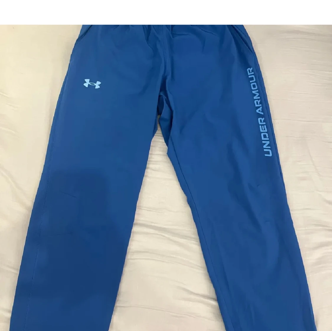 Under armour tracksuite använd nån månad  - 3