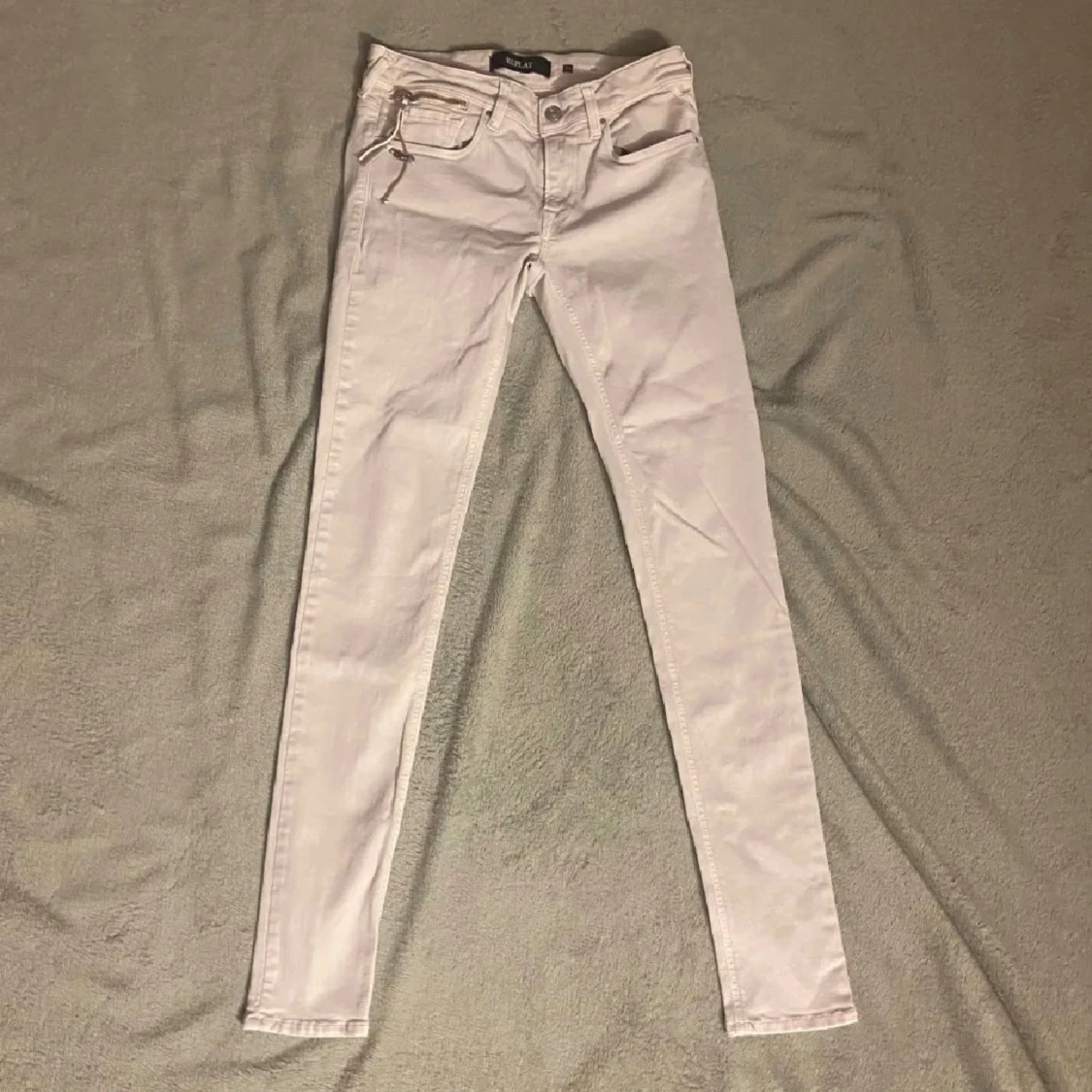 Vita jeans från Replay, W27 L30 - 2