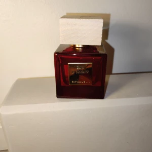 Rituals Eau d'Orient parfym - Snygg parfym från Rituals med namnet Eau d'Orient. 40/50ml