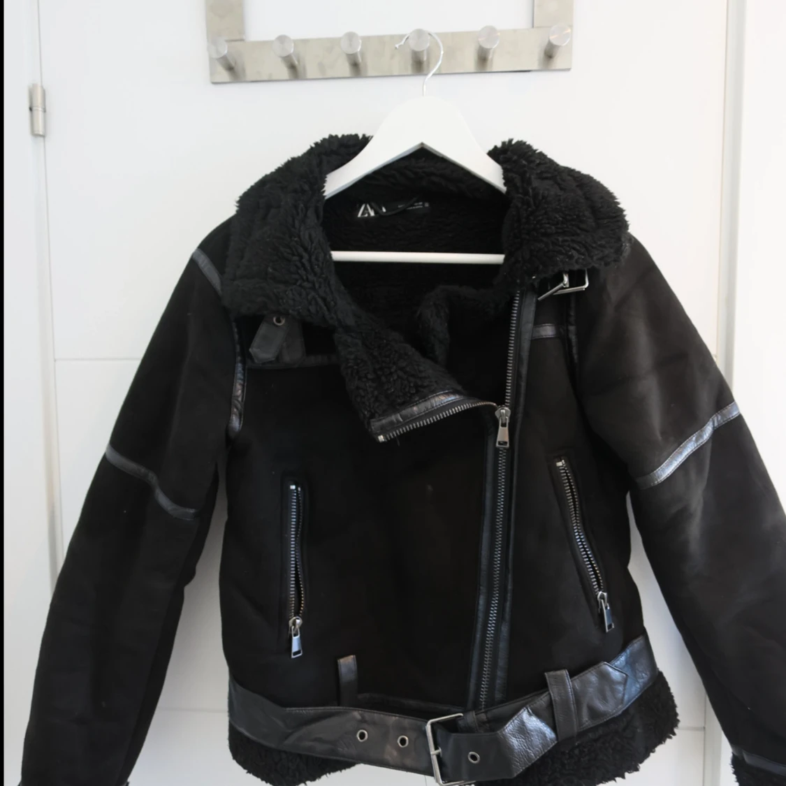 Svart teddyjacka från Zara, S - 2