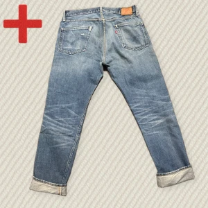 Vintage Selvedge Levis 501Z XX - Ett par riktigt feta Levis 501Z XX i storlek 34/32. Inga märkbara skador, skriv om du har frågor!  Mått: Midja – 43 cm, Innersöm – 80 cm, Yttersöm – 104 cm, Lår – 30 cm, Benöppning – 19,5 cm.