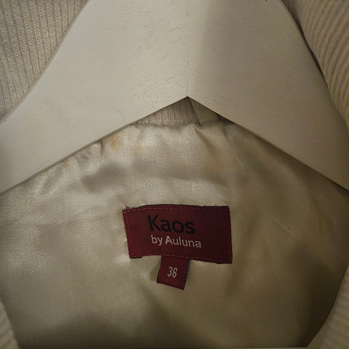 Vit teddyjacka med huva från Kaos - 2