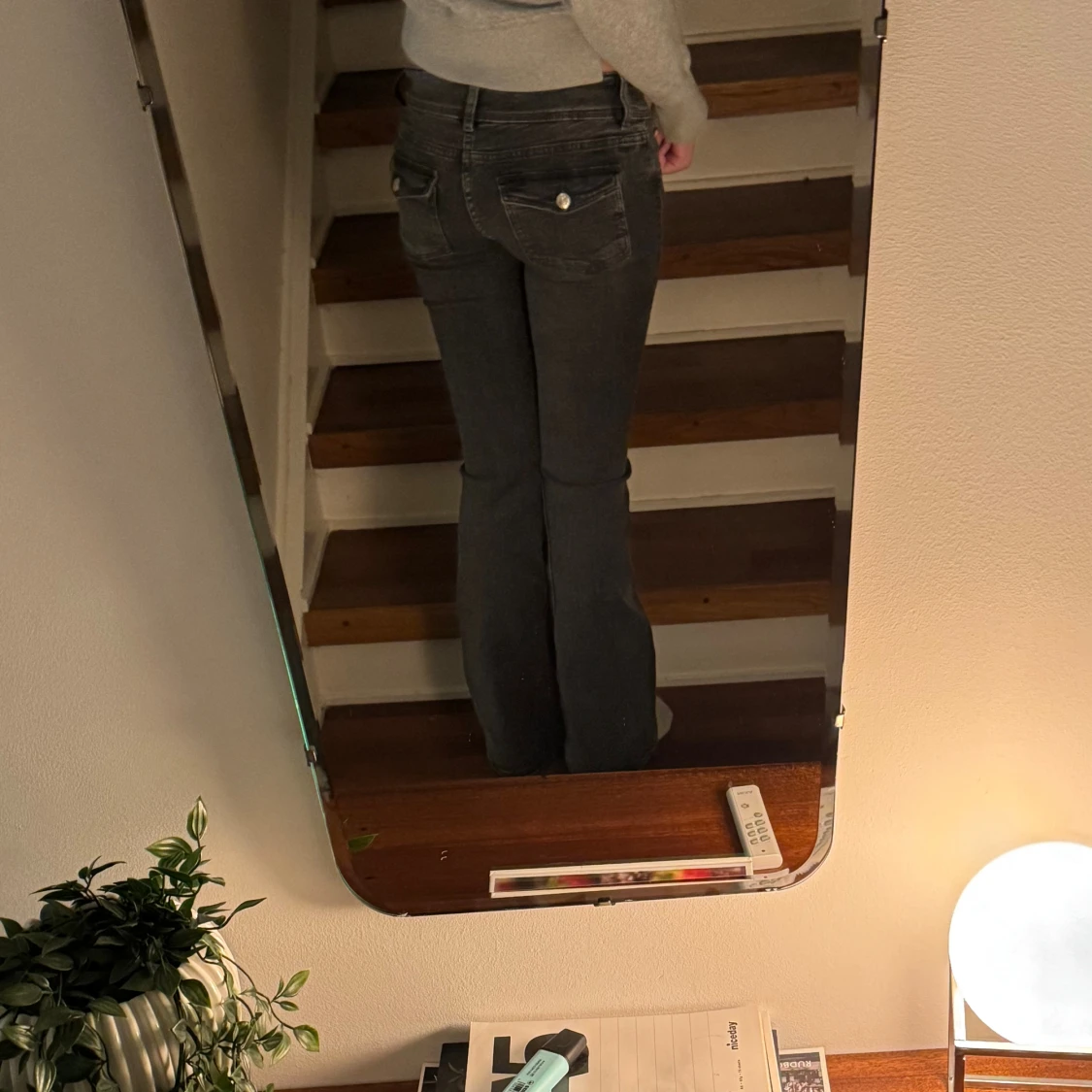 Mörkgrå bootcut jeans - 1