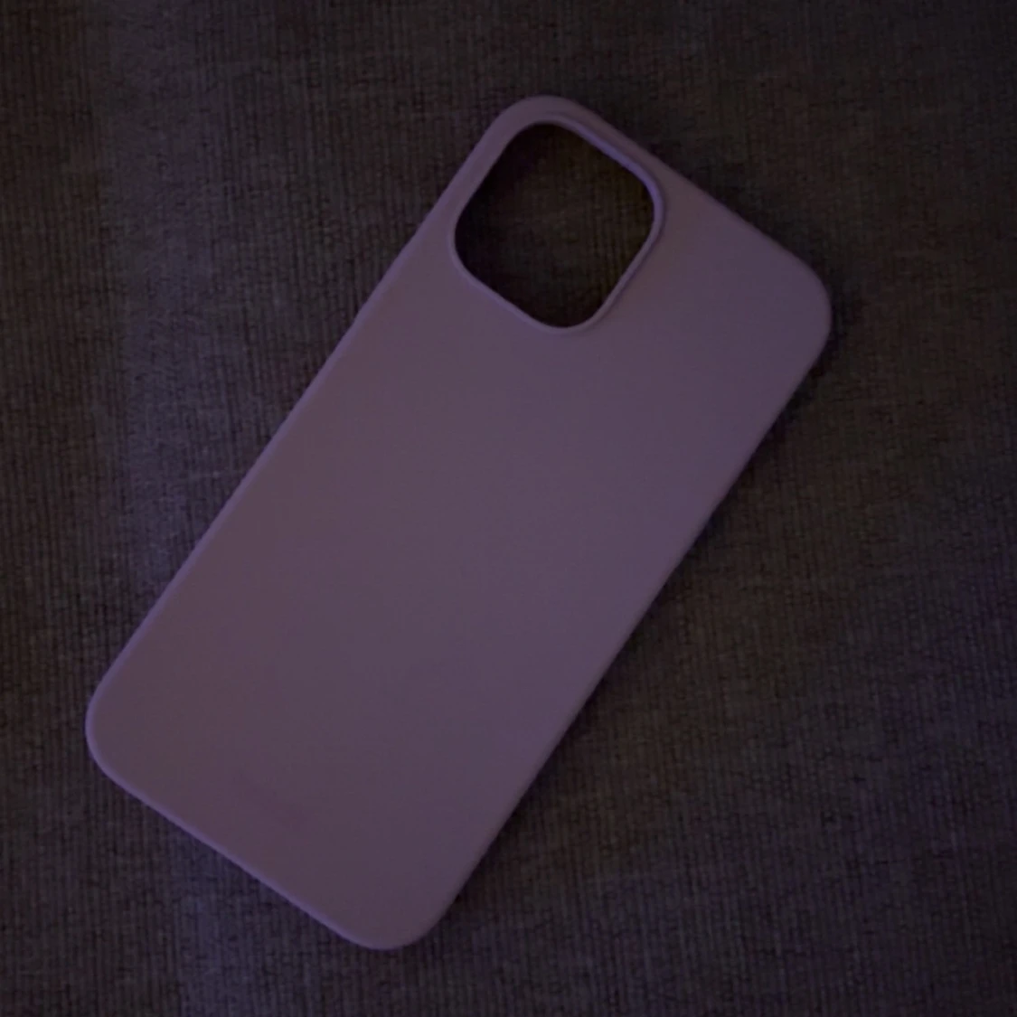 Ljus rosa mobilskal från holdit  - 1