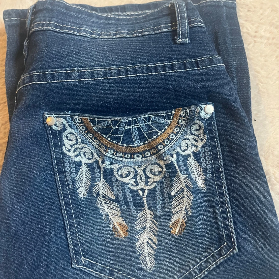 Blå jeans med broderade fickor, S - 2
