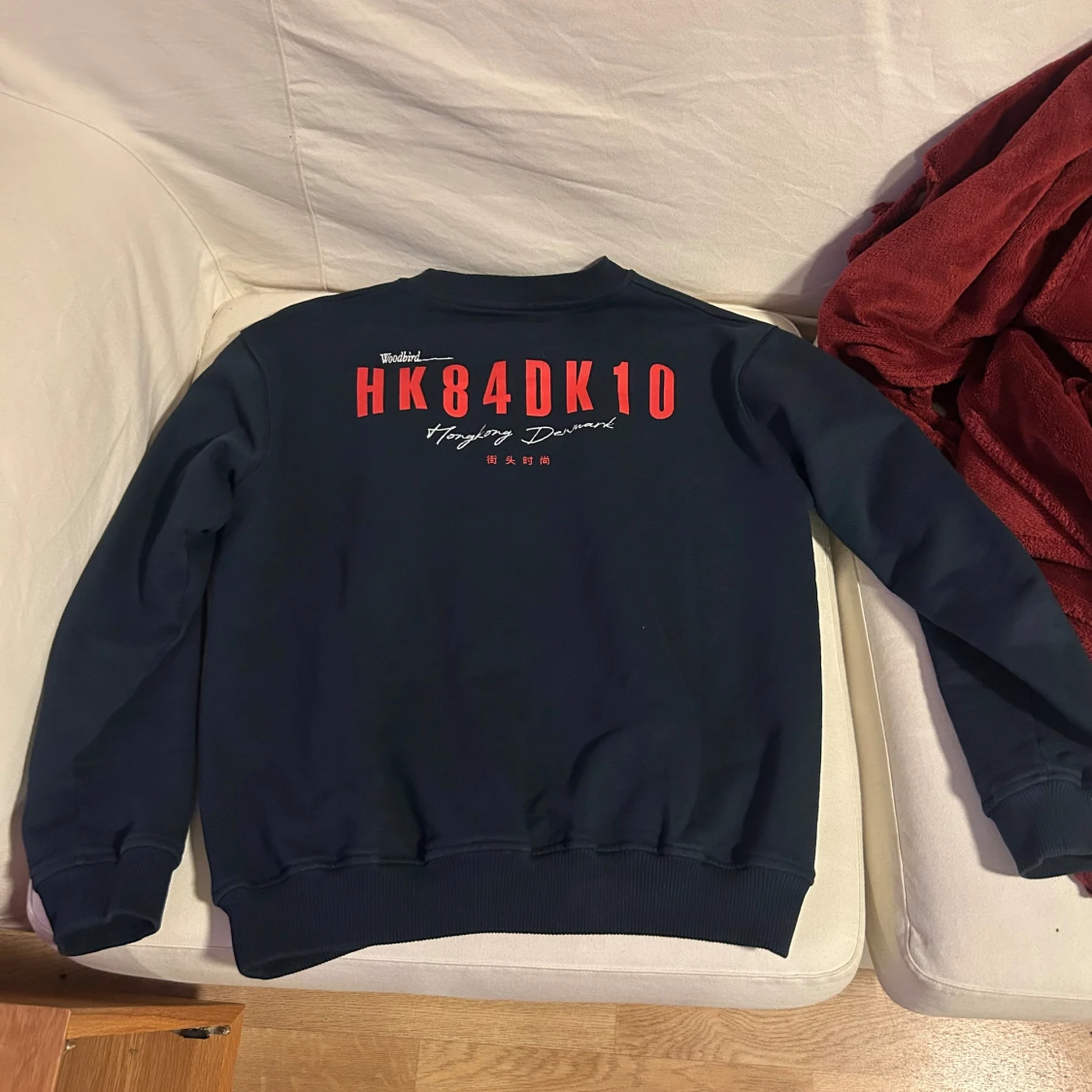 Mörkblå sweatshirt från Woodbird - 1