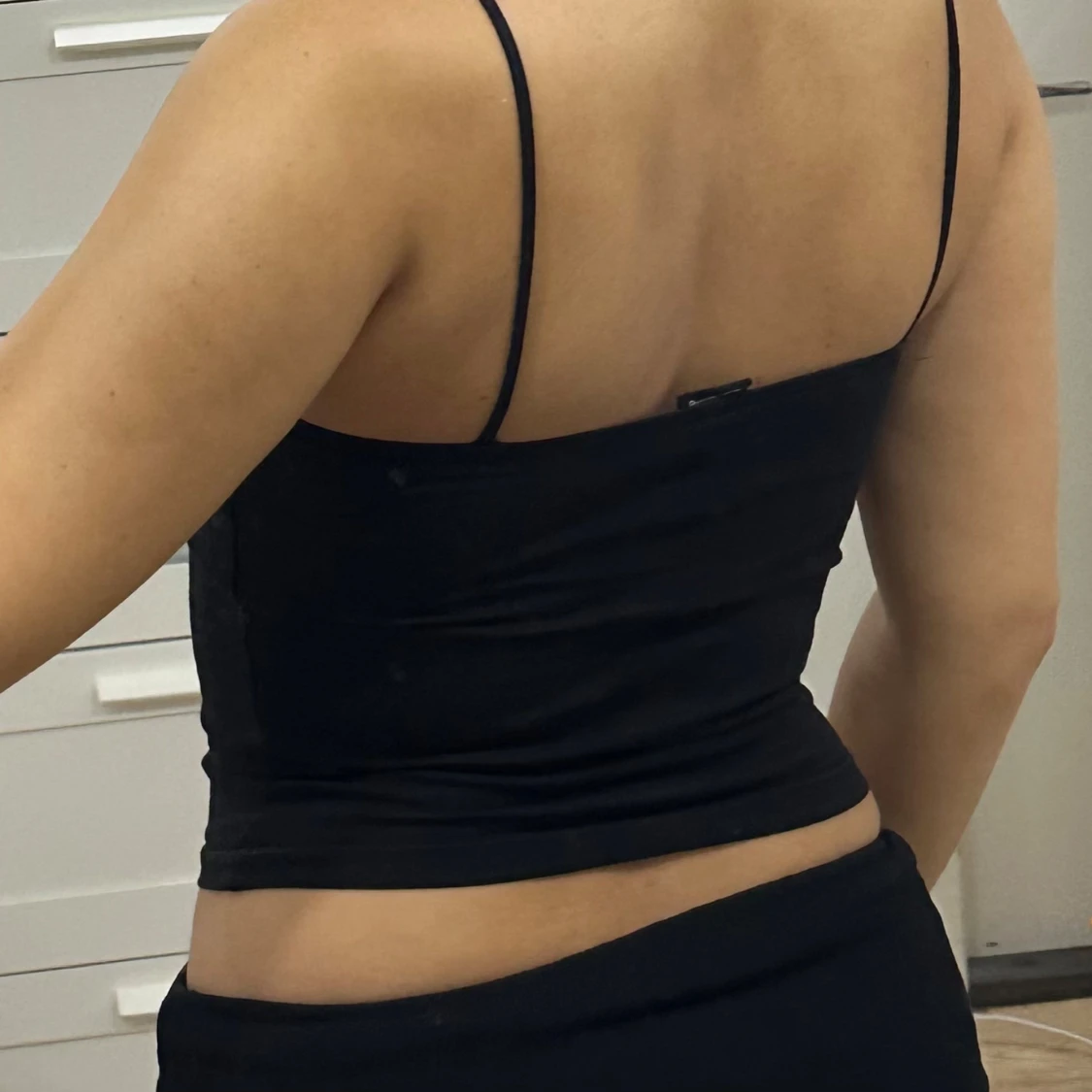 Svart basic linne från Gina  - 1