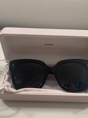 Chimis  - Ett par chimis som inte kommer till andvändning skicka bild för att se dem på och om ni undrar något mer 