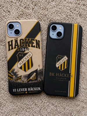 BK häcken mobilskal - finns till alla modeller  - BK Häcken mobilskal  Vi har mobilskal till alla iPhone-modeller och även vissa Samsung-modeller, med snygga och unika BK Häcken-inspirerade designer.  Passar bra om du vill ha något annorlunda än ett vanligt enfärgat skal och samtidigt visa ditt stöd för BK Häcken.  Skriv vilken mobilmodell du har så kollar jag om den finns tillgänglig.  Priset gäller ett skal.  fotbollmobilskal, mobilskalbkhäcken, bkhäckencase, bkhäckenphonecase, bkhäckenmobilskal, mobilskal, bkhäcken