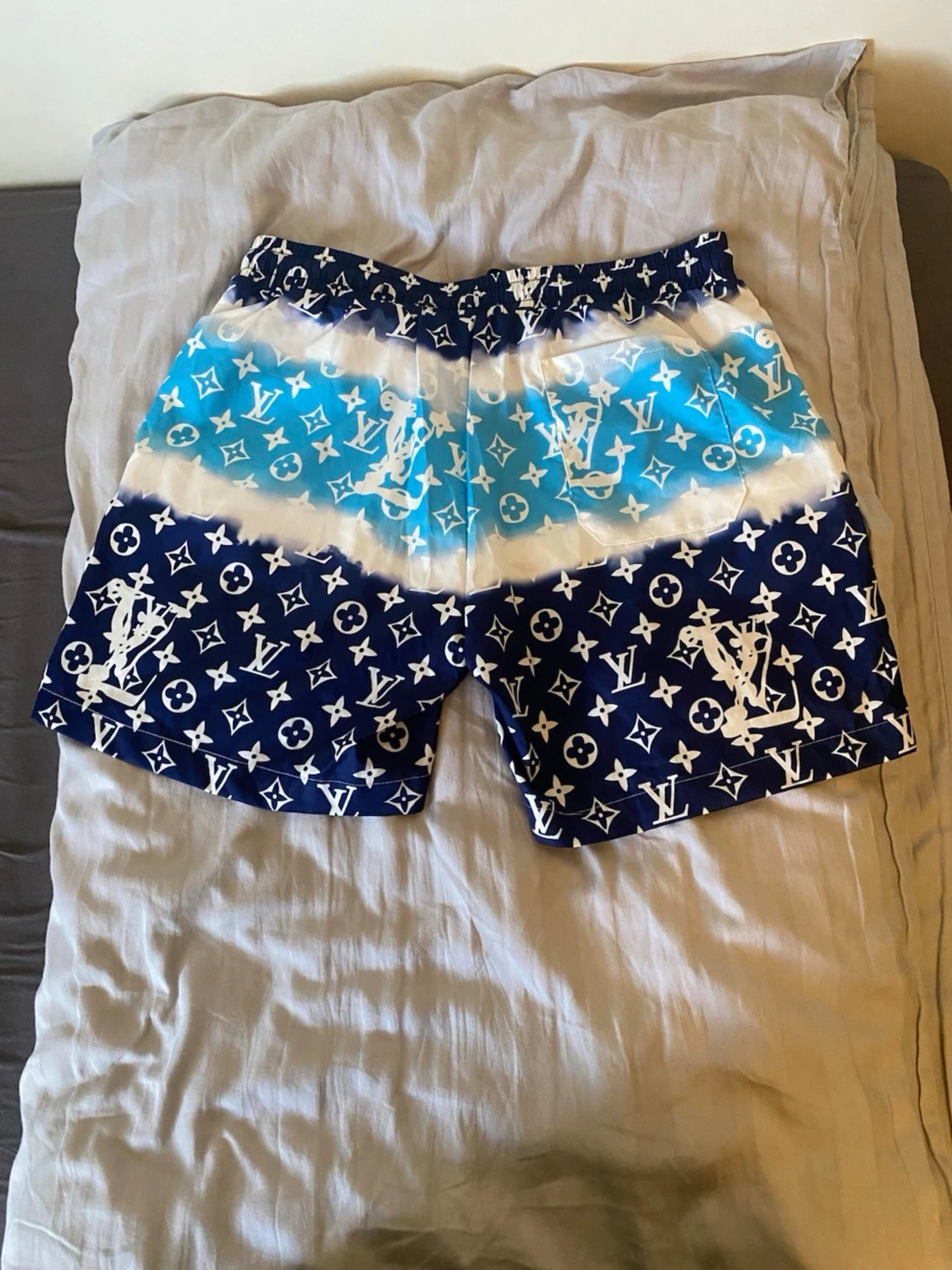 Blåvita badbyxor med monogram - 1