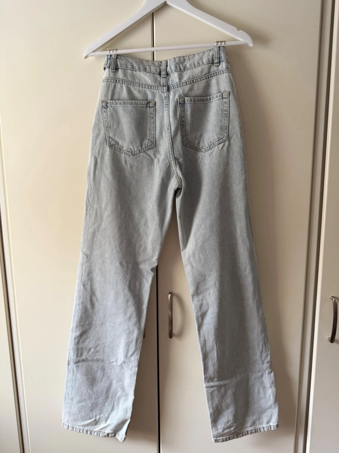 Ljusblå high waist jeans  - 2