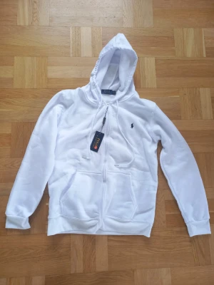 Vit polo ralph lauren zip hoodie - Ny och oanvänd