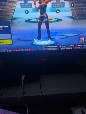 Fortnite konto  - Säljer Fortnite konto för billigt pris comp konto kan kolla tracker har Pr och sånt  det är playstation konto comp swet
