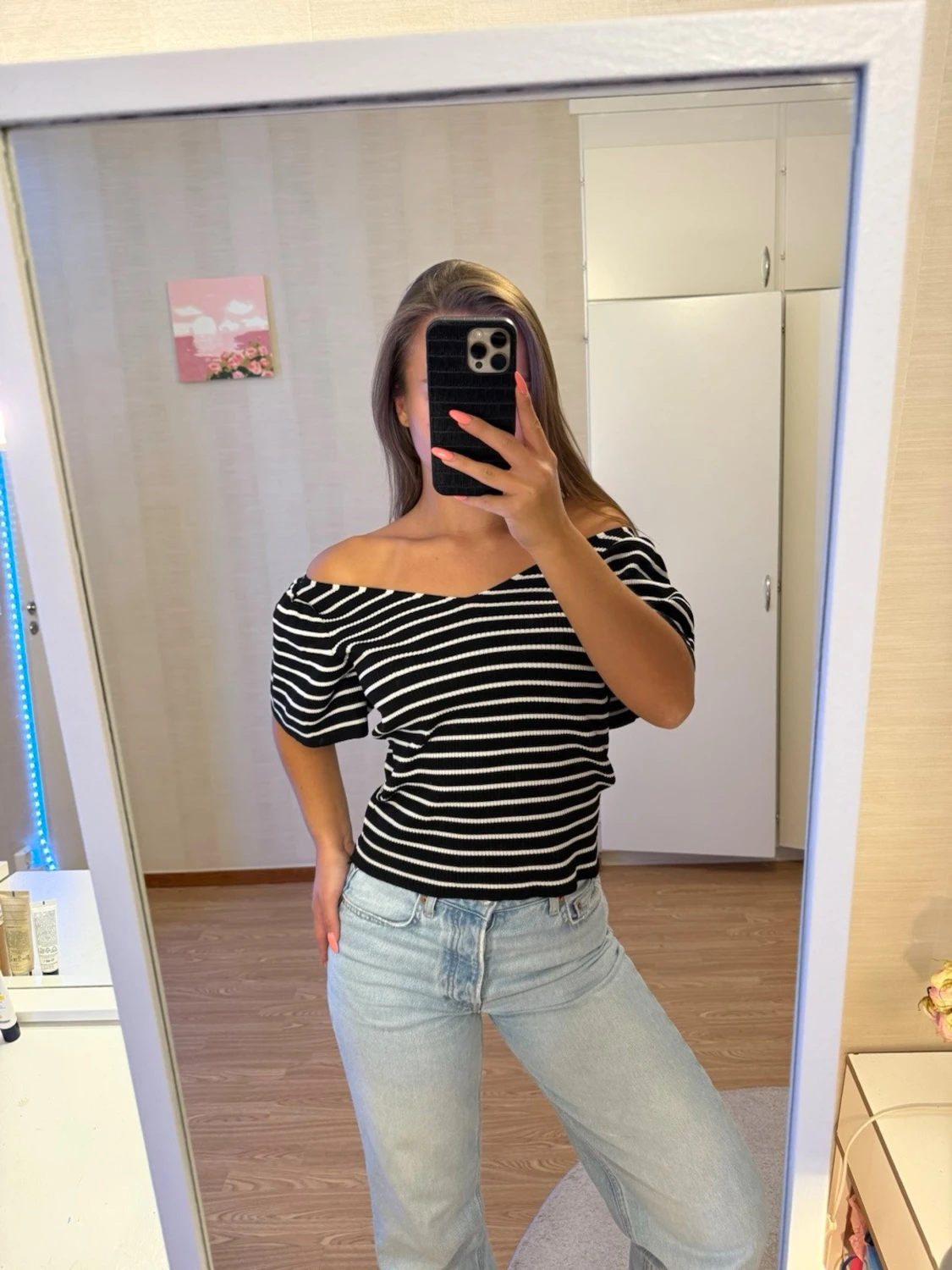 ONLY Randig offshoulder topp svart/vit