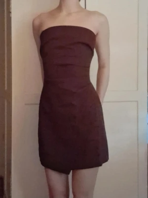 Stradivarius Klänning - Beautiful dress, ive tried it on but never gotten the oportunity to love it like you could. ♡ Bought in store in Spain