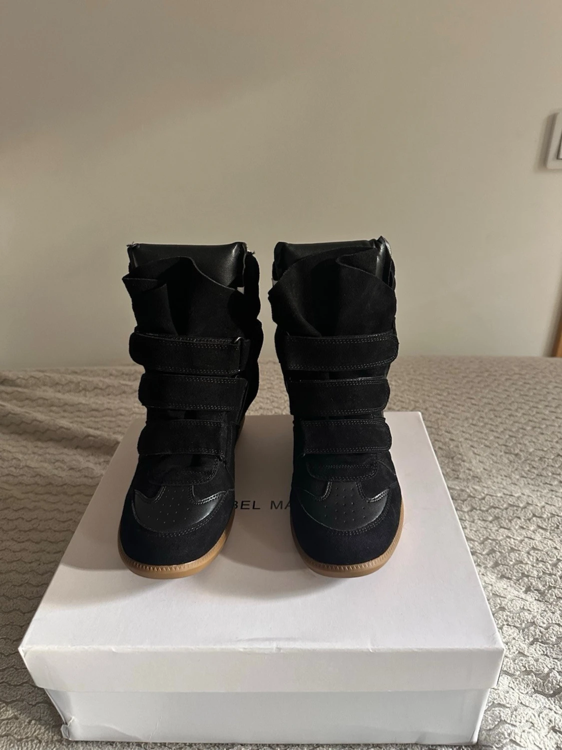Isabel Marant svarta high top sneakers - 1