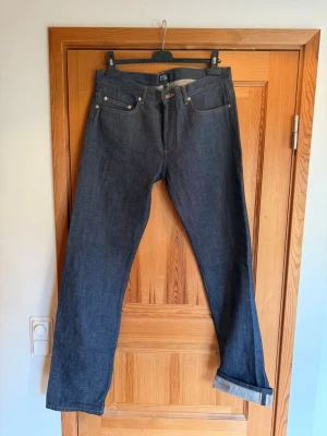 Selvedge Apc Jeans - Selvedge. Märke: A.P.C Nyskick inga påbörjade slitningar. Nypris cirka 2500 