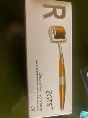 NY ZGTS- 050 dermaroller guld 0.50mm - En dermaroller från ZGTS med nål 0.50mm Oanvänd