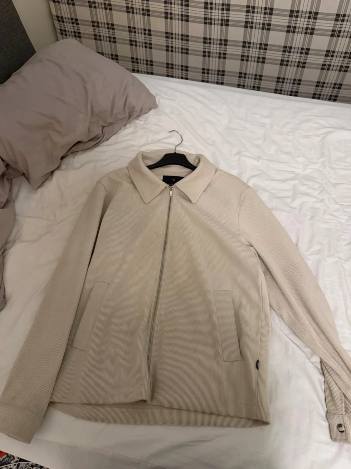 Beige manchesterjacka med dragkedja