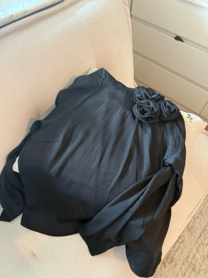 Black Blouse  - Svart blus endast testad storlek 38/40