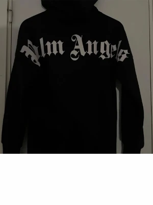 Palm Angels hoodie - Kommer inte till mer användning, rensar garderoben 