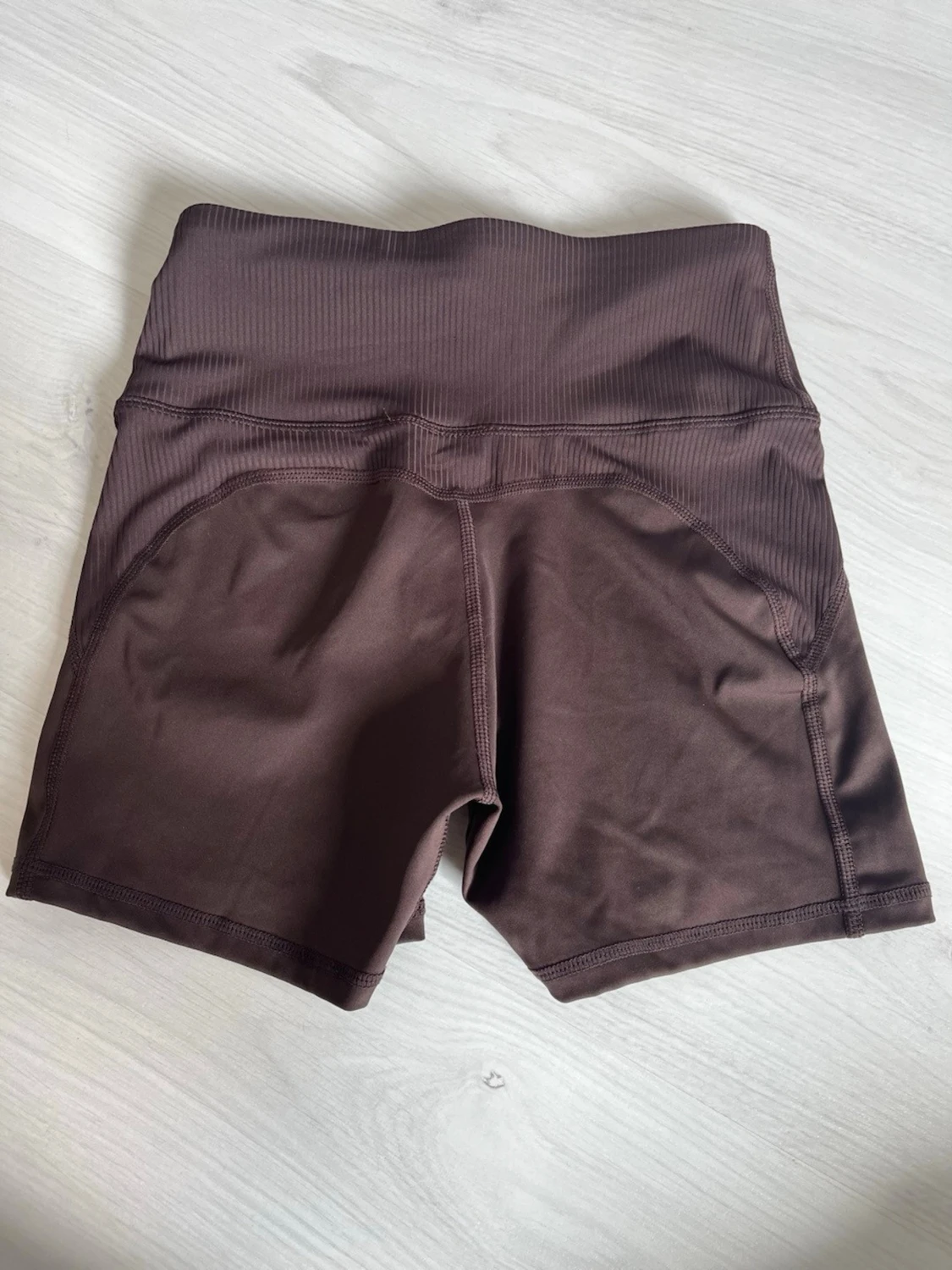 Bruna höga cykelshorts - 1