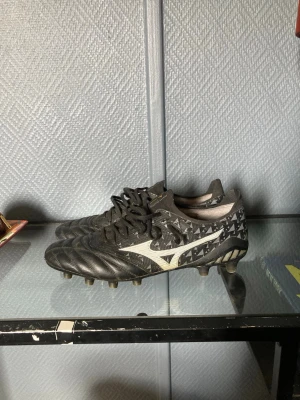 Mizuno Morelia Neo Elite fotbollsskor - Priset kan sänkas vid snabb affär eller vid köp av fler. 