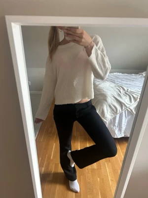 Vit stickad tröja  - Söt stickad tröja i färgen vit💞🥹
