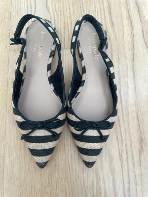 Kate Spade Sling-backs  - Använda två gånger, nypris 3300kr, pris kan diskuteras! 