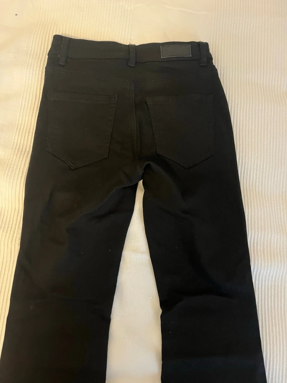 Svarta bootcut jeans från Vero Moda - 2
