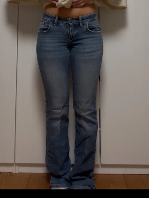 bootcut jeans - Skriv vid frågor eller funderingar❤️