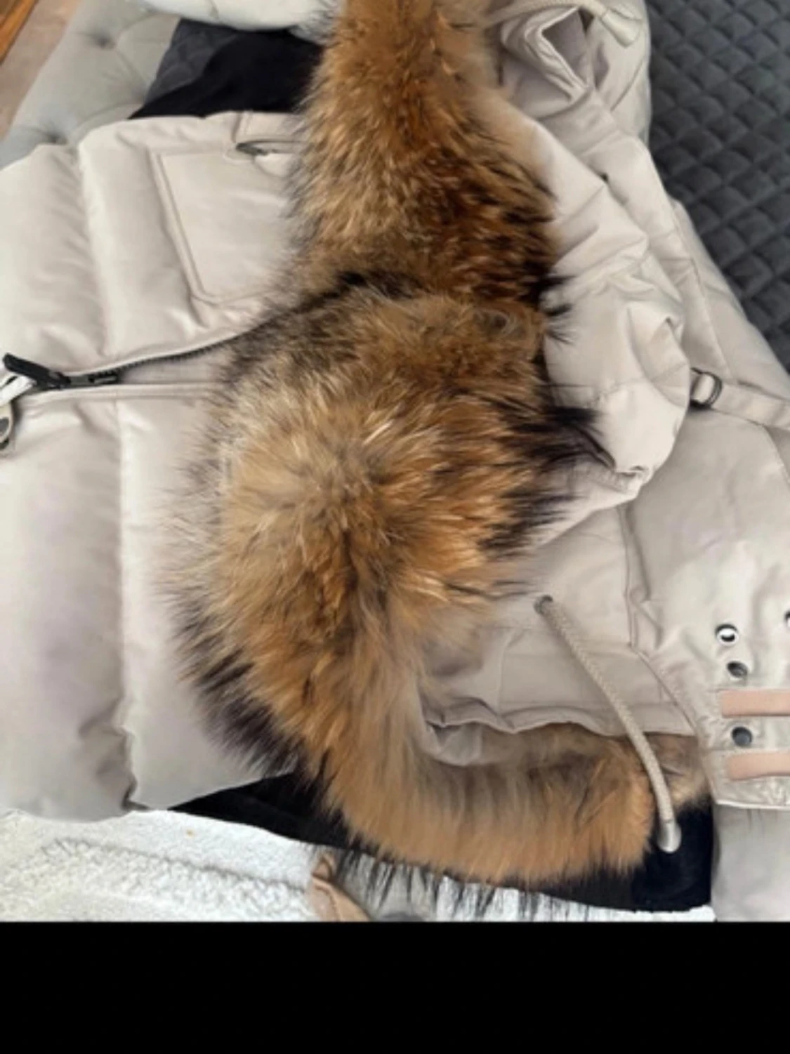 Beige dunjacka med fuskpäls Cedrico - 2