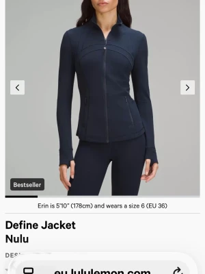 BYTA!! - Byte!! Någon som vill byta en lululemon define jacket i stl 8 i true navy till valfri färg i stl 6 eller 4?
