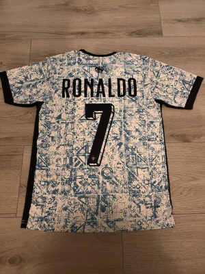 Portugal Ronaldo matchtröja - Perfekt nu på sommaren för er Ronaldo fans 