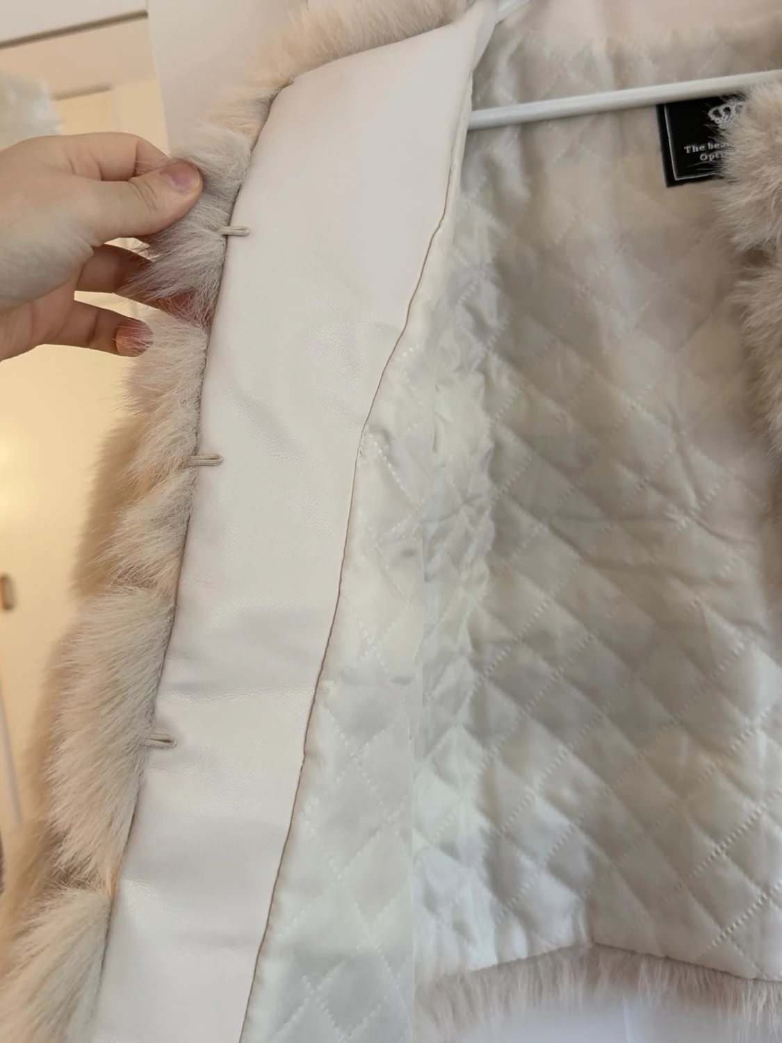Fluffig fuskpälsjacka från BOPT - 2